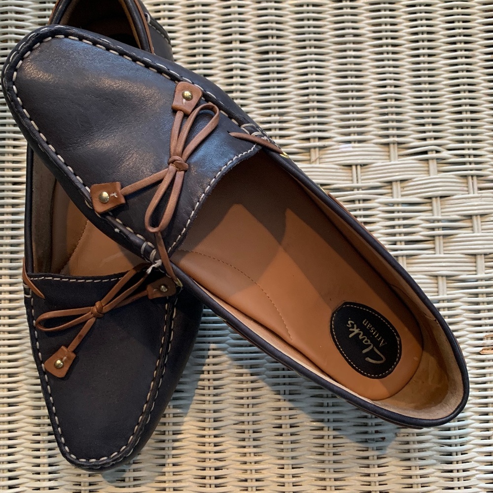 Clarks Artisan driving moccasins, classic style